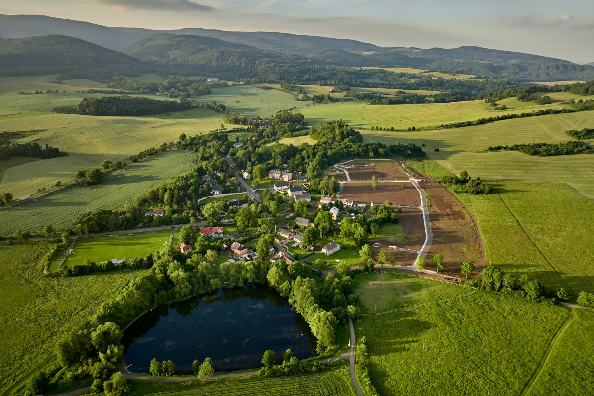 Pozemek – letecký pohled na lokalitu
